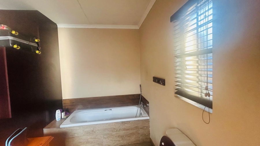 3 Bedroom Property for Sale in Vaalpark Free State